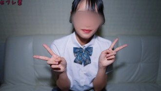 Phim *Special angle* After falling in love at first sight with the beautiful convenience store clerk, he heads to a love hotel after work ♡ 18-year-old with a model-like body and firm breasts, gets wet easily and gets dripping wet - her first r