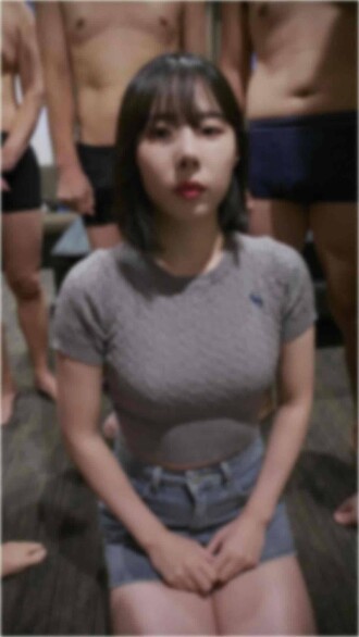 [Big Shooting] Mio-chan (23), an airline flight attendant, has a wild shooting party with a total of 12 shots (9 facials and 3 creampies) in just 20 minutes.