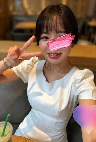 [※Instant Price Increase] Only 7000p now! Petite and beautiful model Mao (25) was in a bad mood, so I slapped her and taught her a lesson, then I squirted a lot of fluids up and down her body. In the end, she became obedient, so I swallowe
