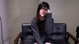 Phim [Amateur first shoot] Aira (18) 174cm, 53kg, super model body. Her body is super sensitive and when her clitoris is stimulated during vaginal filming, she climaxes. She also does anal penetration ATM on the train.