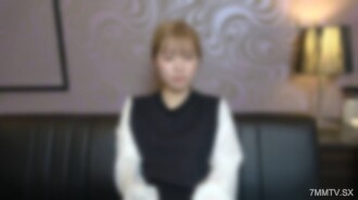 Experience sexual love with a young girl. It&#039;s a kind of unconventional anti-odor and it&#039;s obscene. I answered, left, half-shot semen injection for a half-shot shaved body | FC2 electronic market