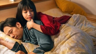 Phim (Part 1) A newlywed young wife and a greengrocer's owner - The secret of a charming married woman awakened behind the market -