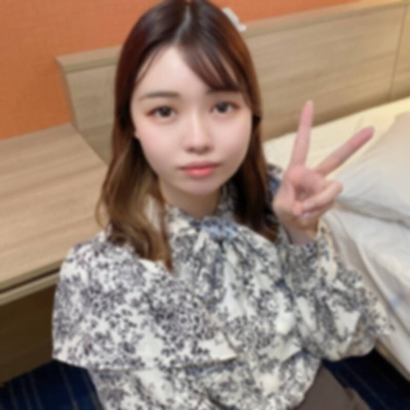 [2. Works/Continuous Creampie] Bộ ngực cỡ G khổng lồ♡ Mông đẹp♡ Da trắng, thân hình quyến rũ♡ Naomi làm việc trong văn phòng y tế.