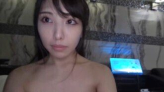 Phim A 19-year-old college student with the cuteness of an idol center. Her cute face belies her lewd and perverted nature, and she gets creampied after being pounded hard.