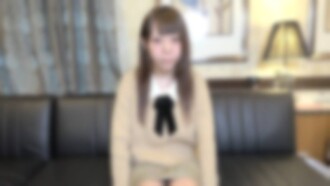 Phim [Purchaser Benefits/Review Benefits Available] (Face Revealed in the Main Video) A college student with a special past tries her hand at filming sex to earn some money. Her toned body and shaved pussy are sure to excite you to the max. Don