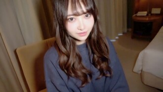 [Over 100 minutes bonus] E-cup 19-year-old medical student, a neat and tidy beauty, 3 shots in total, including creampie, rare private shoot. *Only available