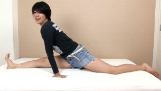 M986G09 Let me film this tall, slender beauty with an innocent smile masturbating!