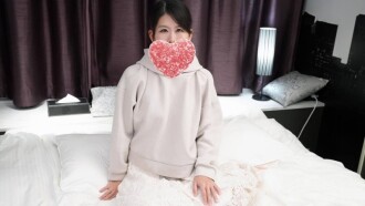 (High-quality bonus, face revealed, uncensored) A pervert who loves to lick men makes his AV debut